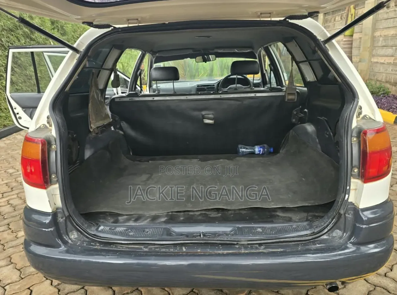 Toyota Caldina 2001 White