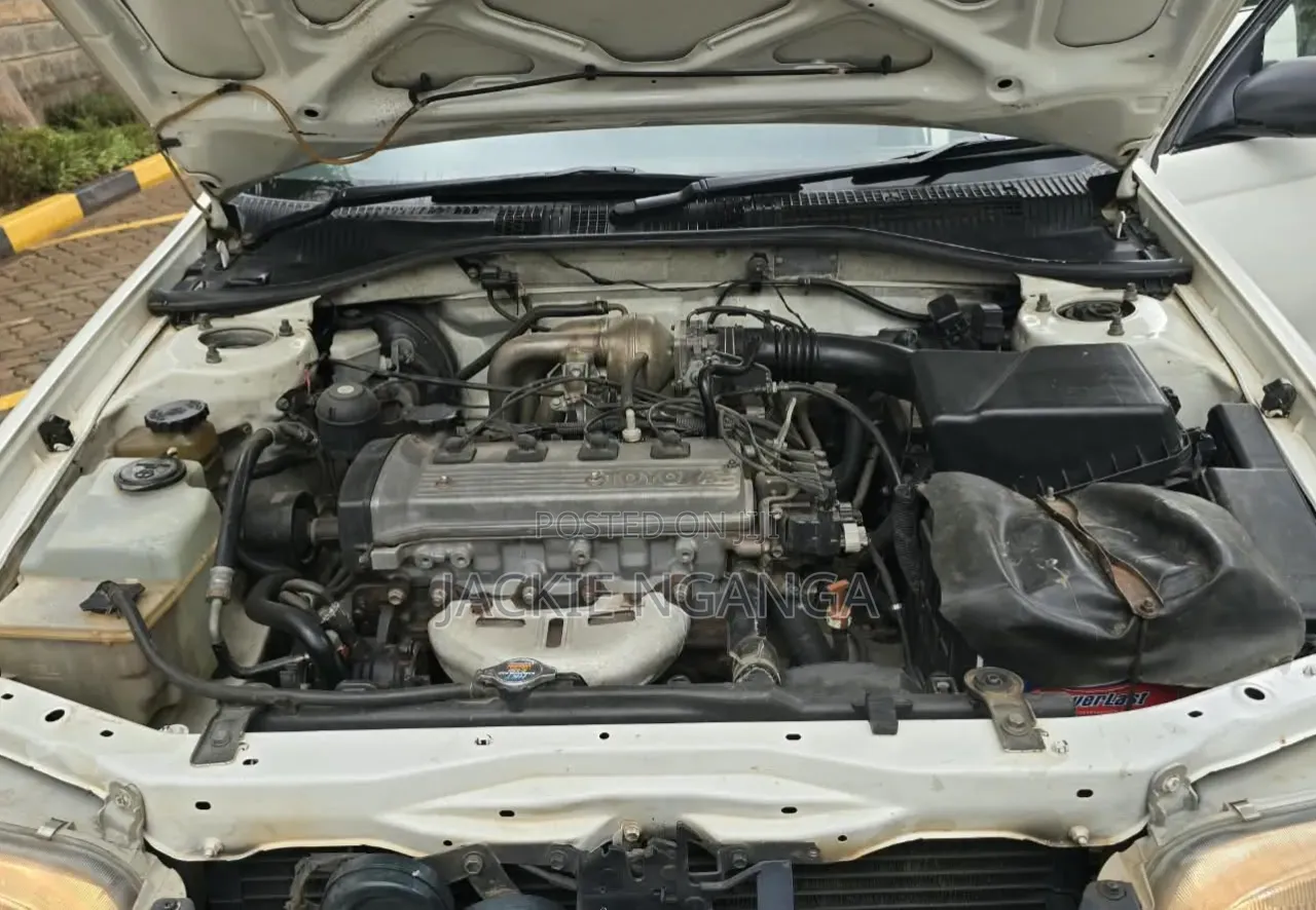Toyota Caldina 2001 White