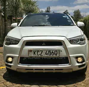 Mitsubishi RVR 2013 White
