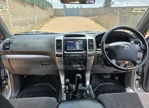 Toyota Land Cruiser Prado 2004 Silver