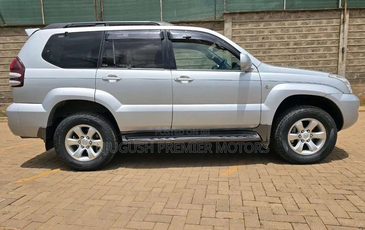 Toyota Land Cruiser Prado 2004 Silver