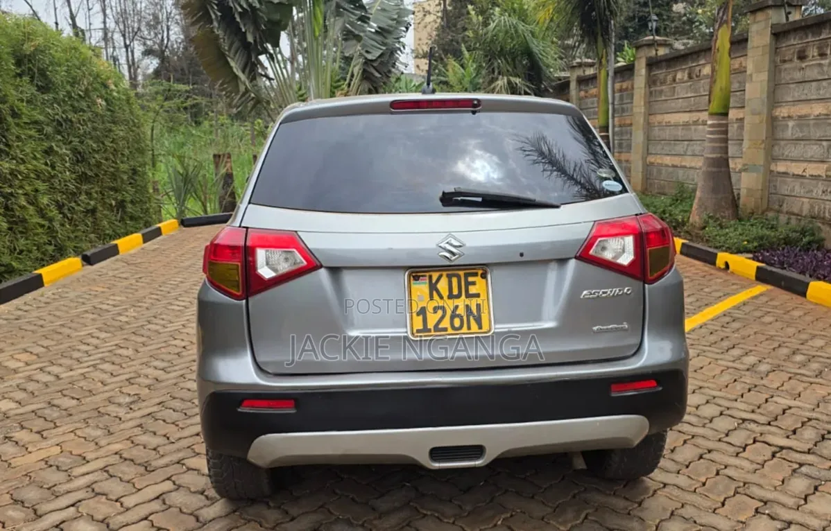 Suzuki Escudo 2016 Silver