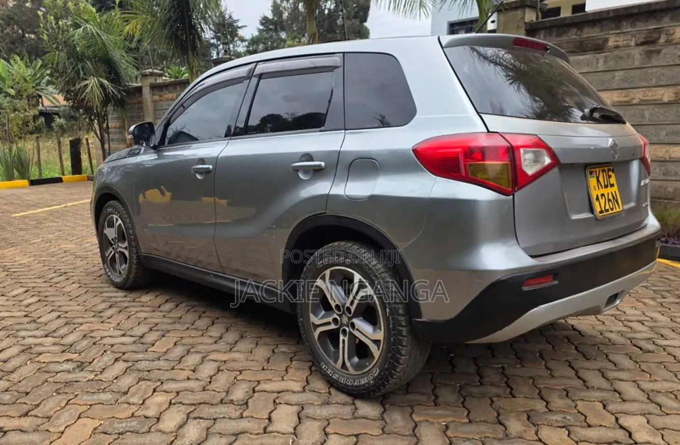 Suzuki Escudo 2016 Silver