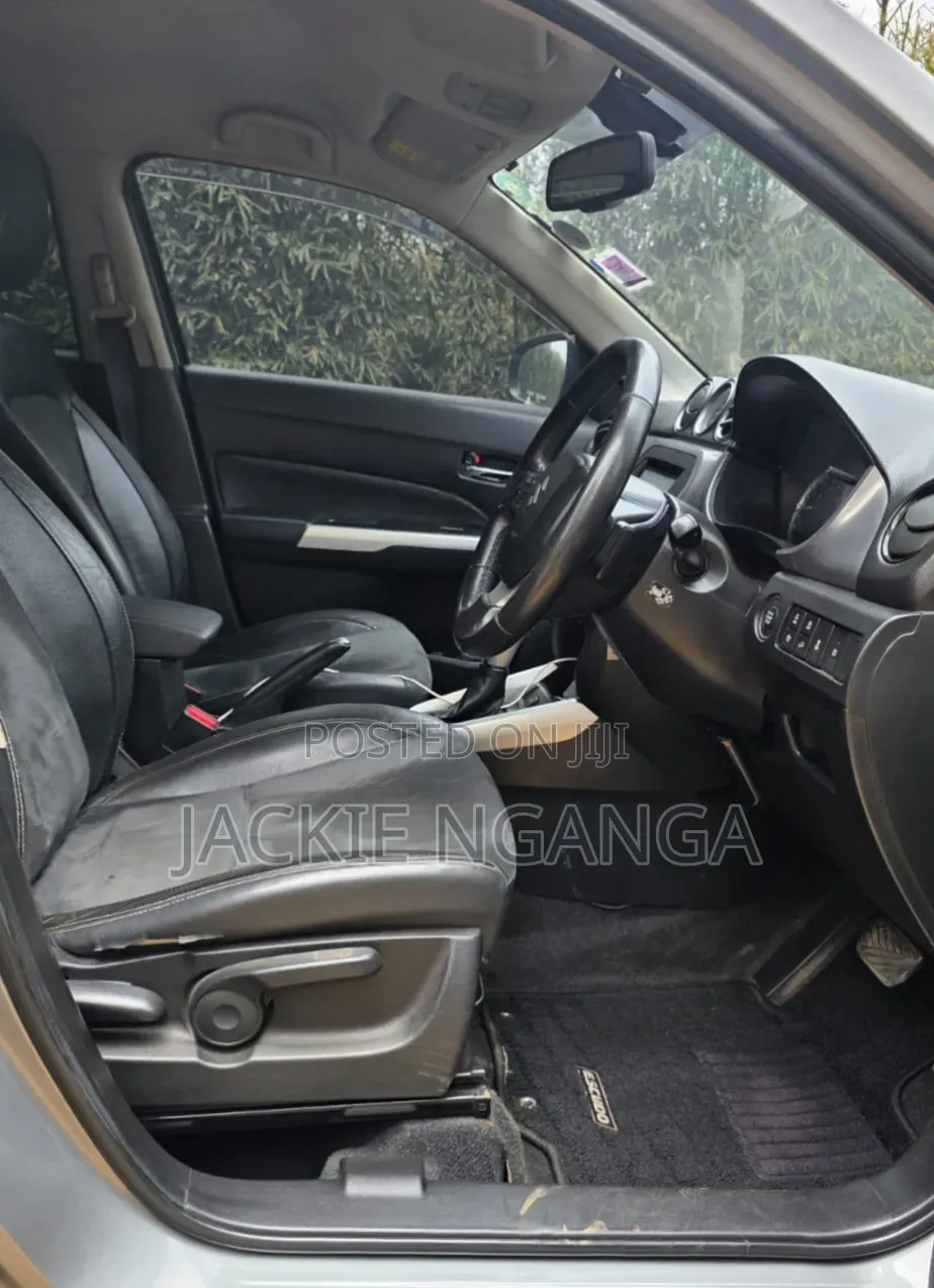 Suzuki Escudo 2016 Silver