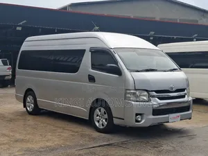 Toyota HiAce 2021 Silver