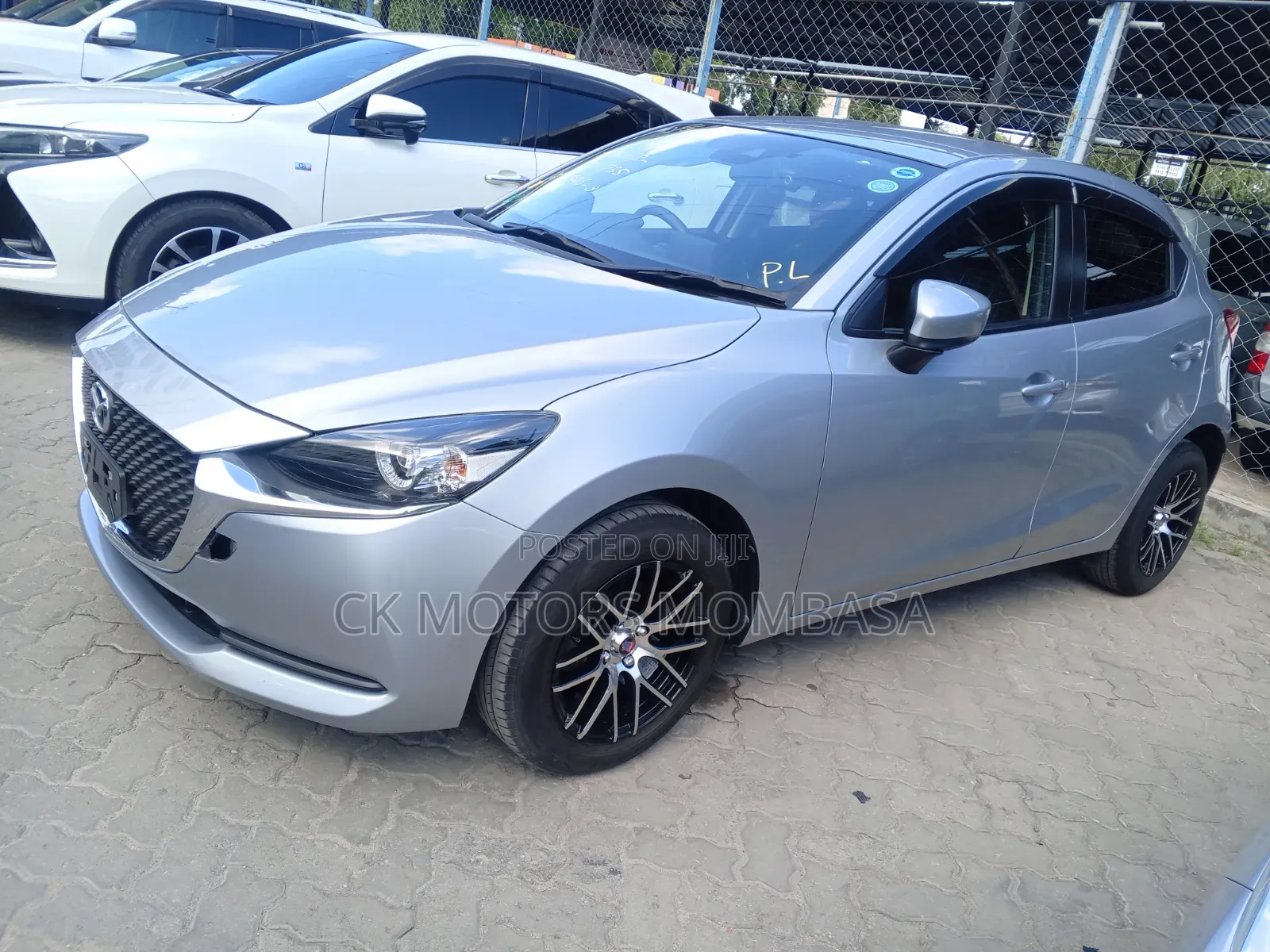 Mazda 2 2020 Silver