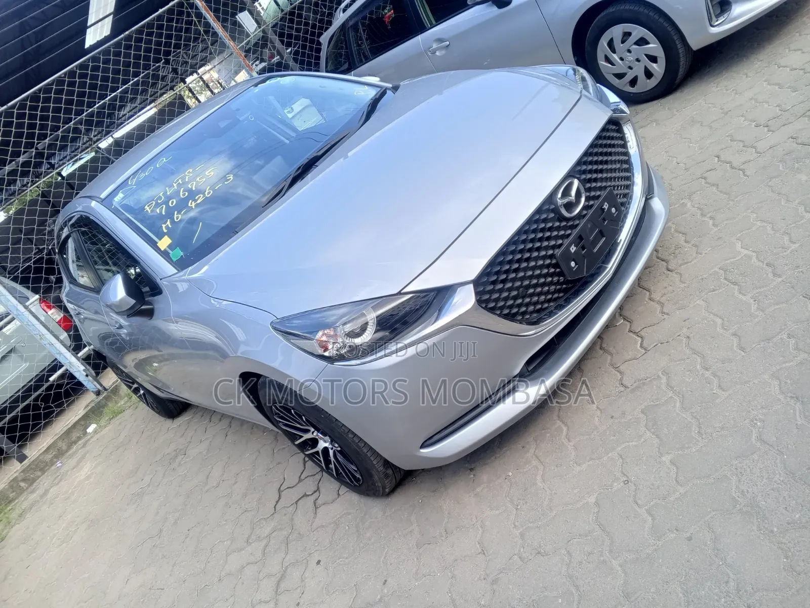 Mazda 2 2020 Silver