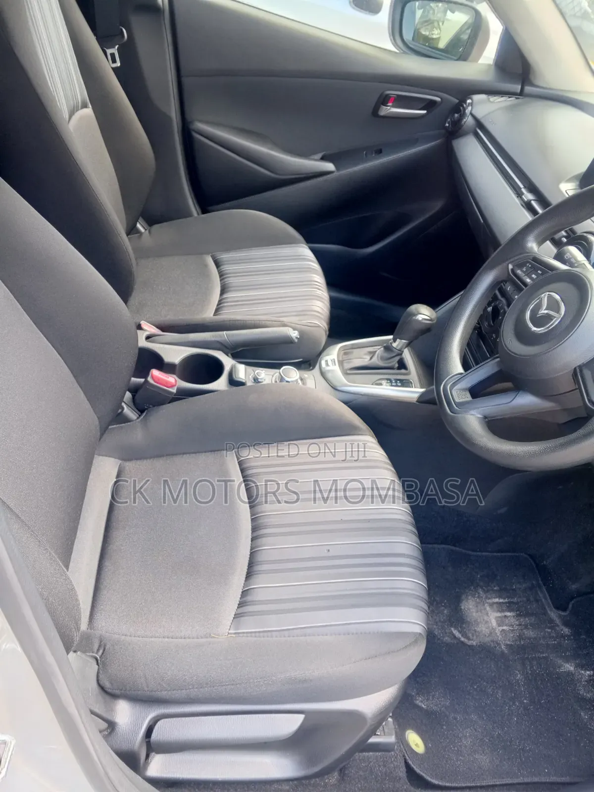 Mazda 2 2020 Silver