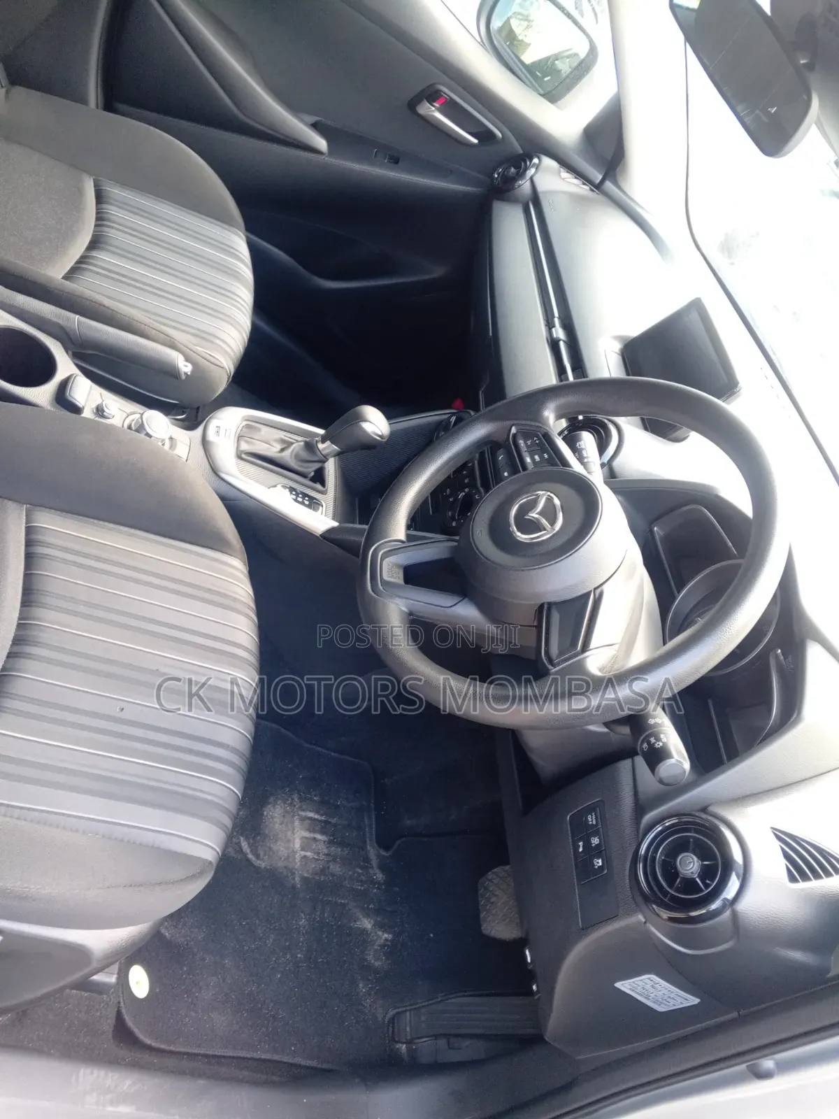Mazda 2 2020 Silver