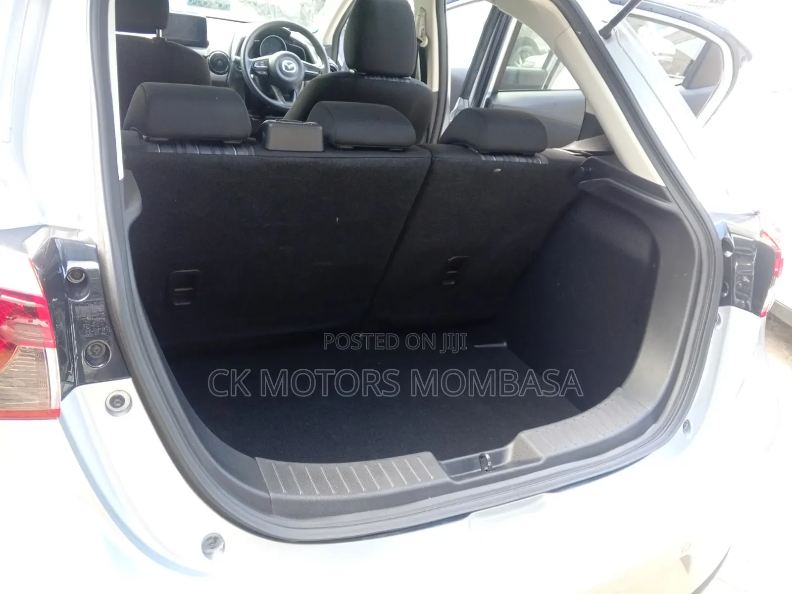 Mazda 2 2020 Silver