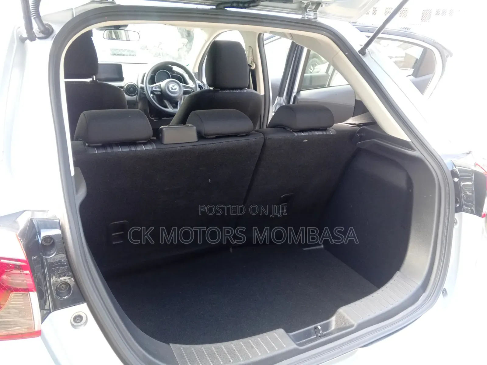 Mazda 2 2020 Silver