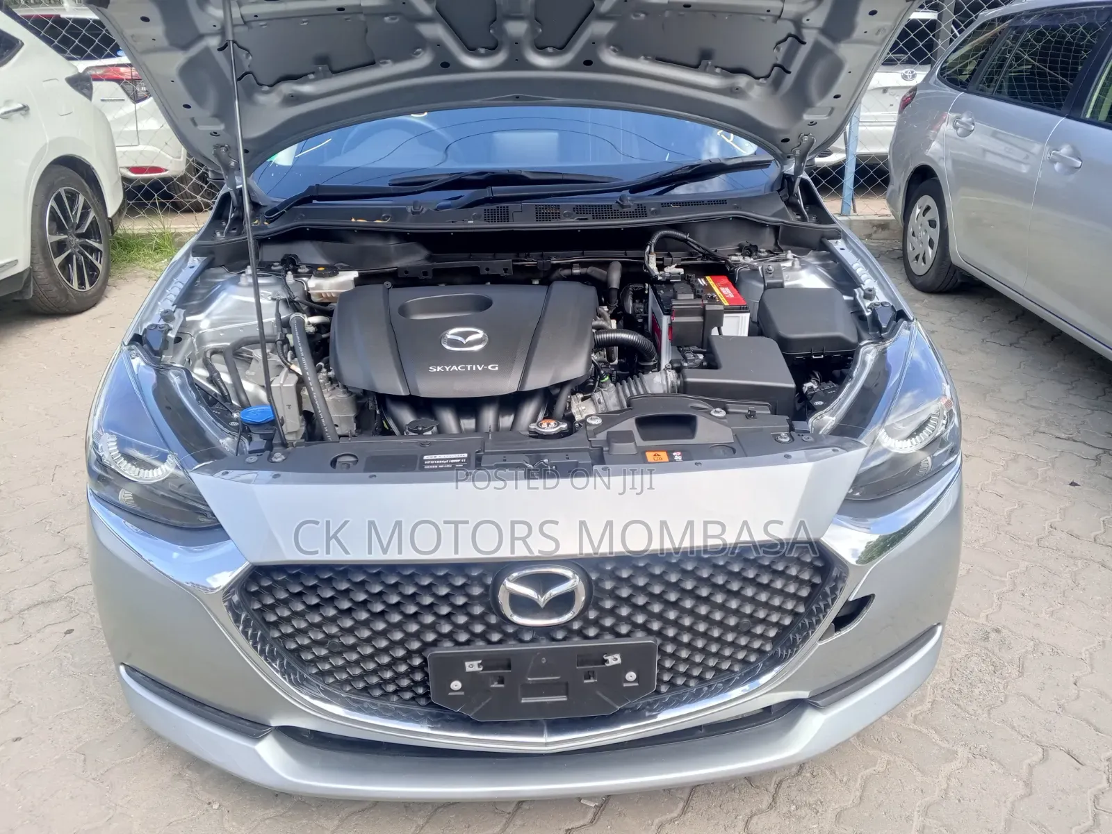 Mazda 2 2020 Silver