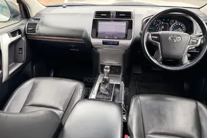 Toyota Land Cruiser Prado 2.7 2019 Off white