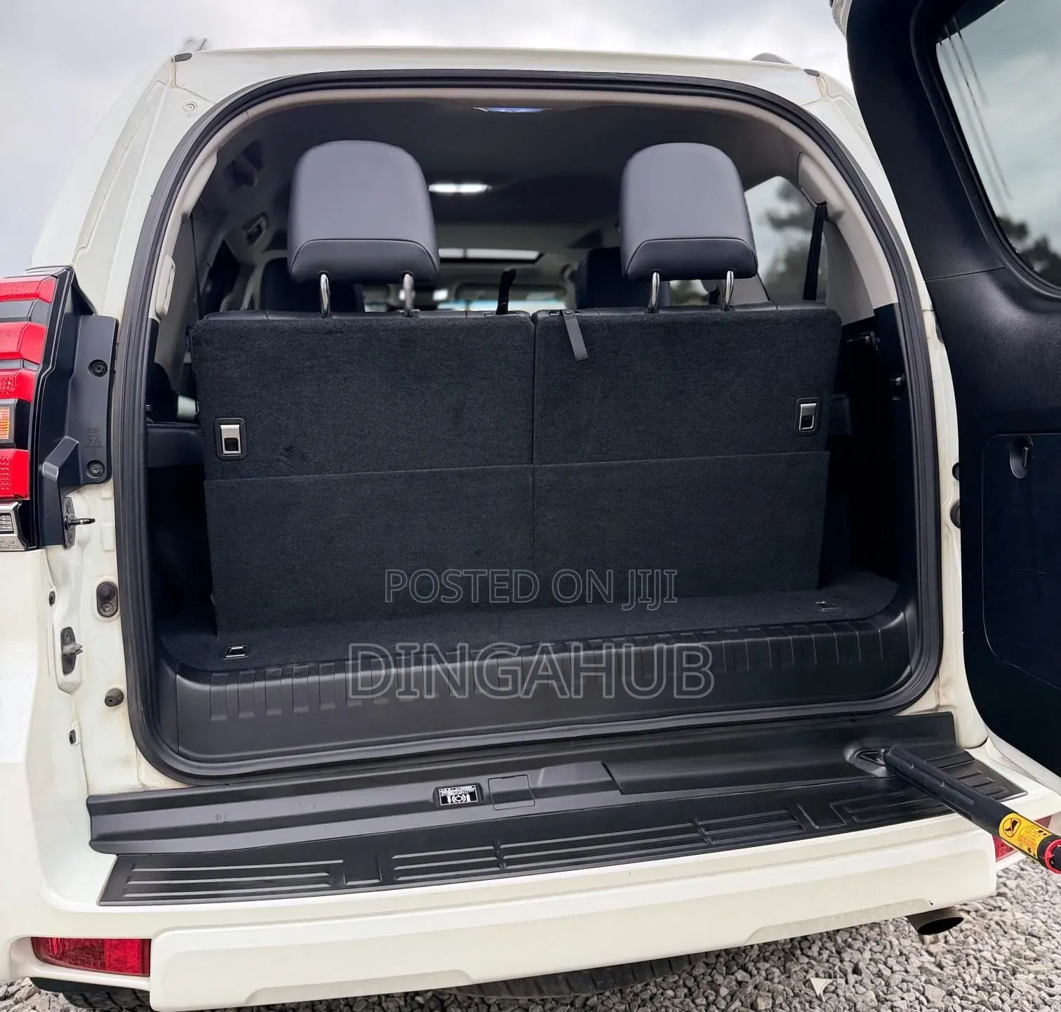 Toyota Land Cruiser Prado 2.7 2019 Off white