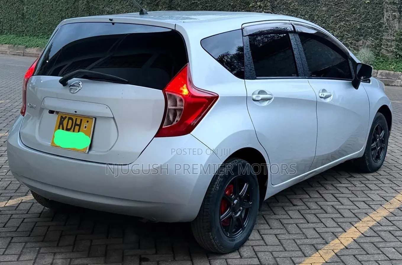 Nissan Note 2015 Silver