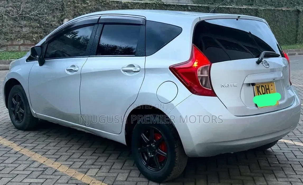Nissan Note 2015 Silver