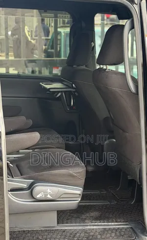 Toyota Noah 2.0 FWD (7 Seater) 2019 Black