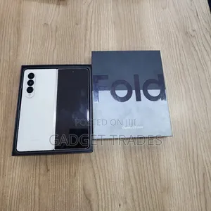 Samsung Galaxy Z Fold4 1 TB Gold