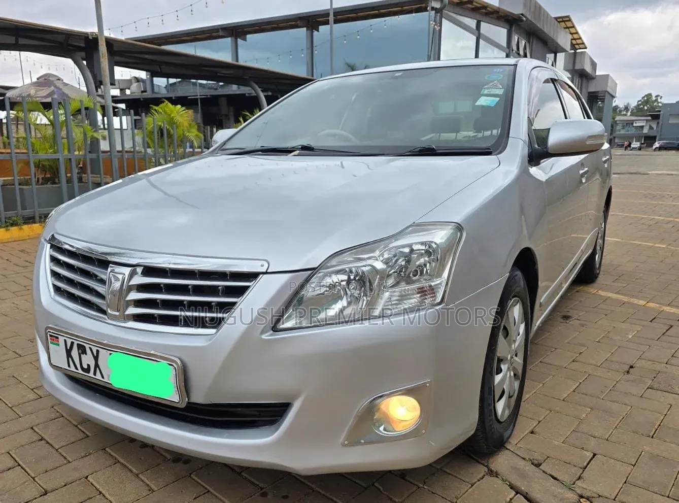 Toyota Premio 2012 Silver