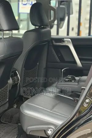 Toyota Land Cruiser Prado 2.7 2019 Matt Black