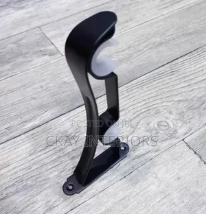 Strong Support Elegant Presentation Black and Silver Coated Brackets
