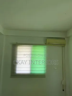 Turn Natural Light Into an Interior Feature With Horizontal Blinds