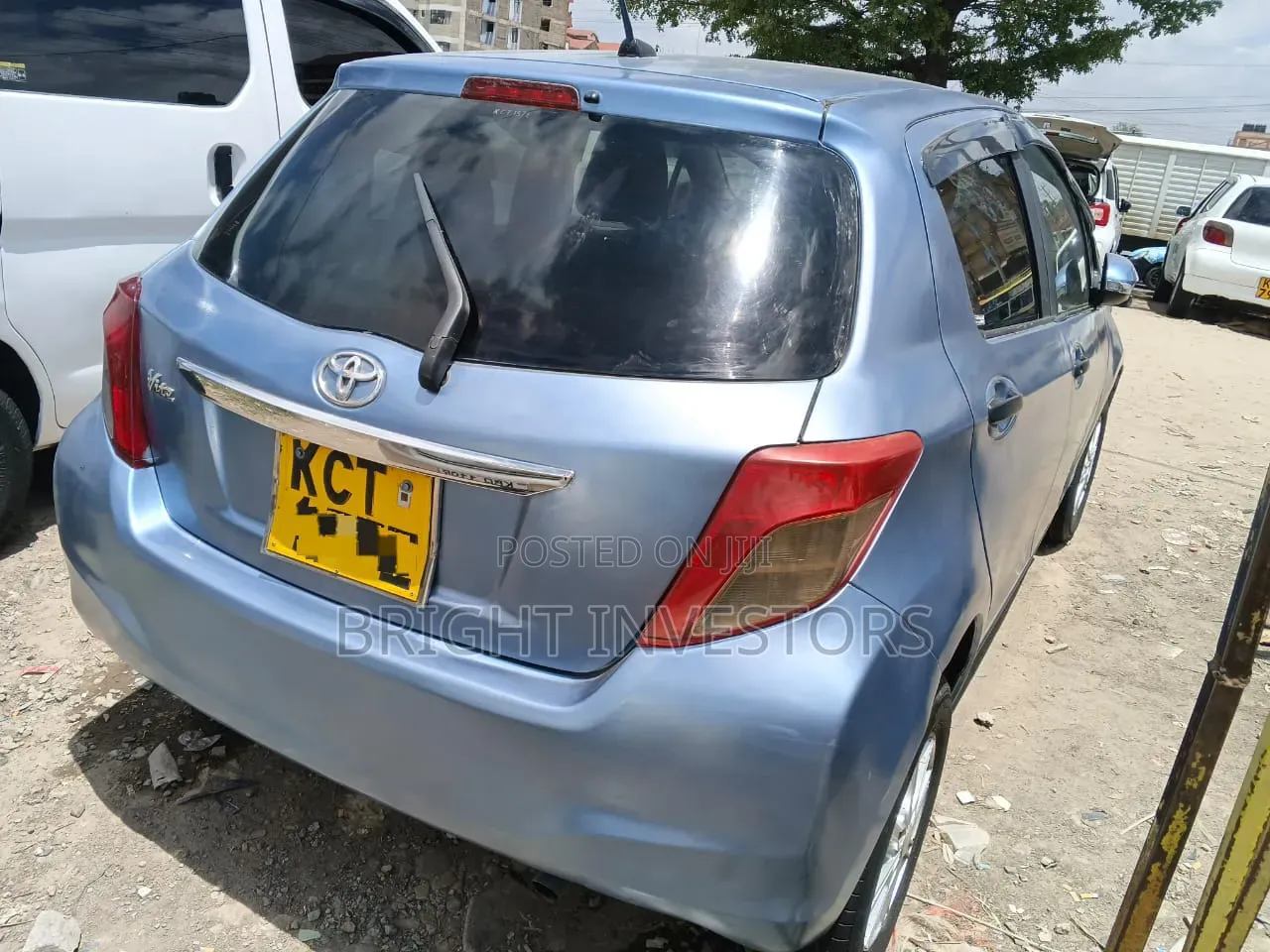 Toyota Vitz 2013
