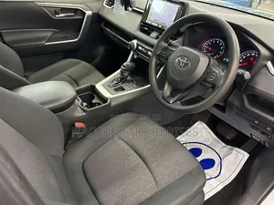 Toyota RAV4 2019 Silver
