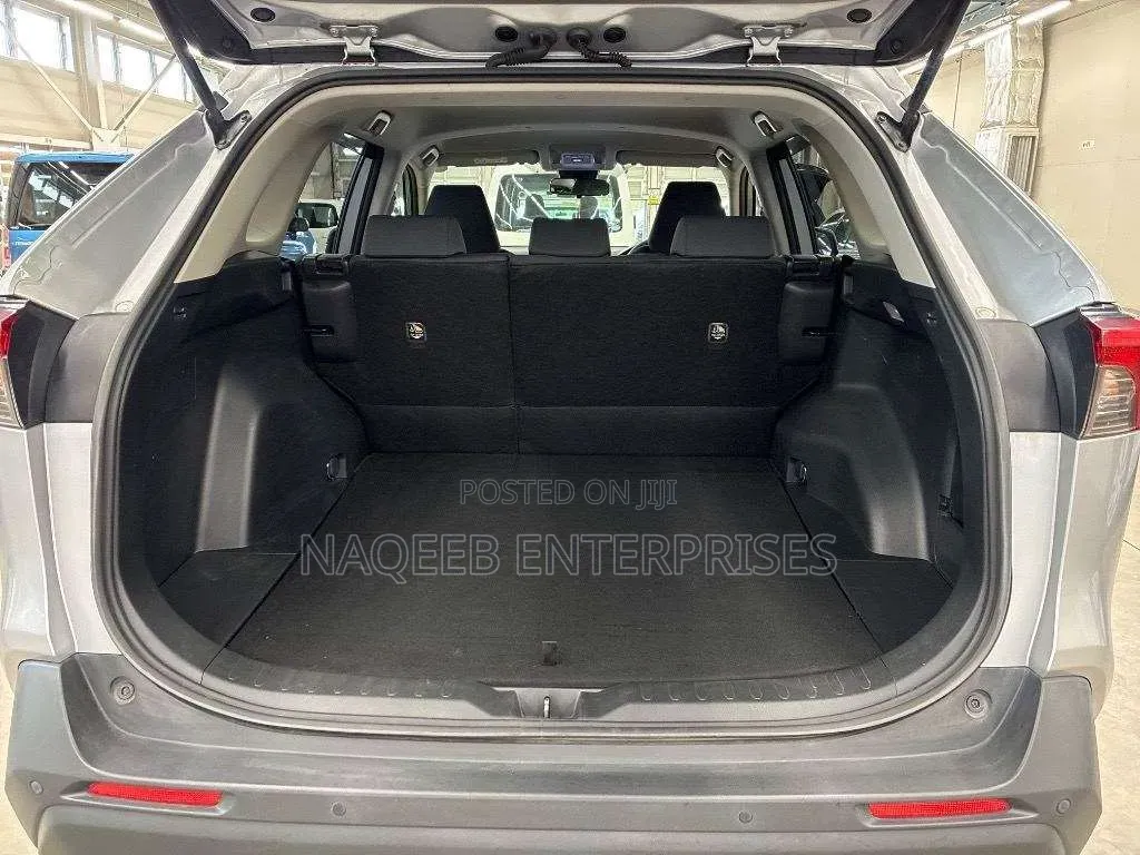 Toyota RAV4 2019 Silver