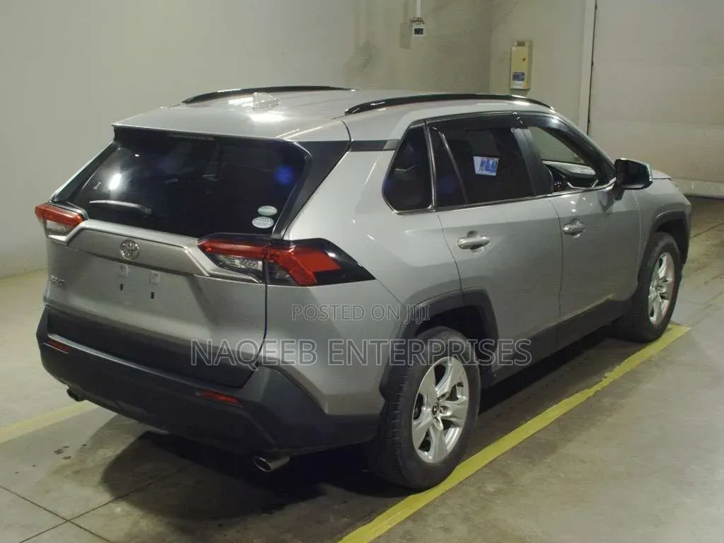 Toyota RAV4 2019 Silver