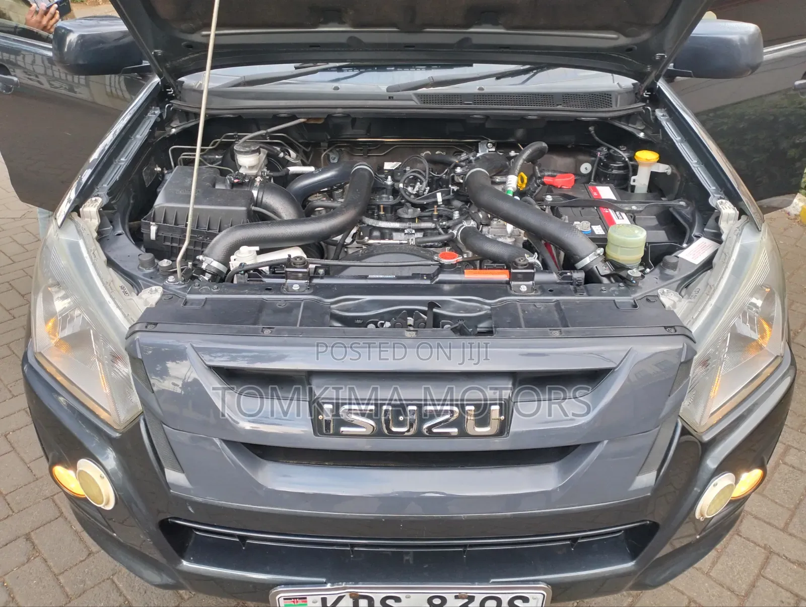 Isuzu D-MAX 2025 Gray