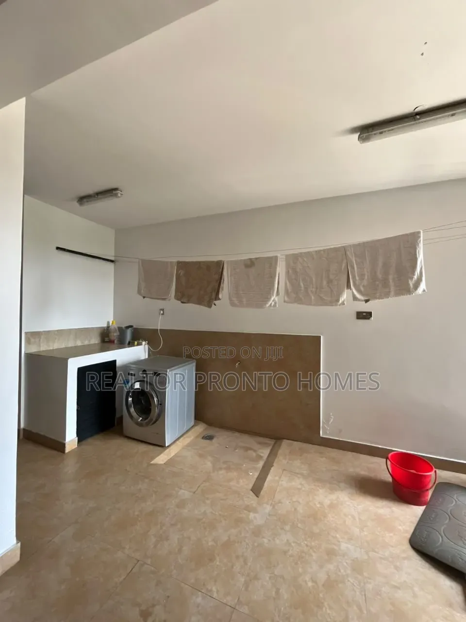 Furnished 3bdrm Apartment in Riverside Drive for rent