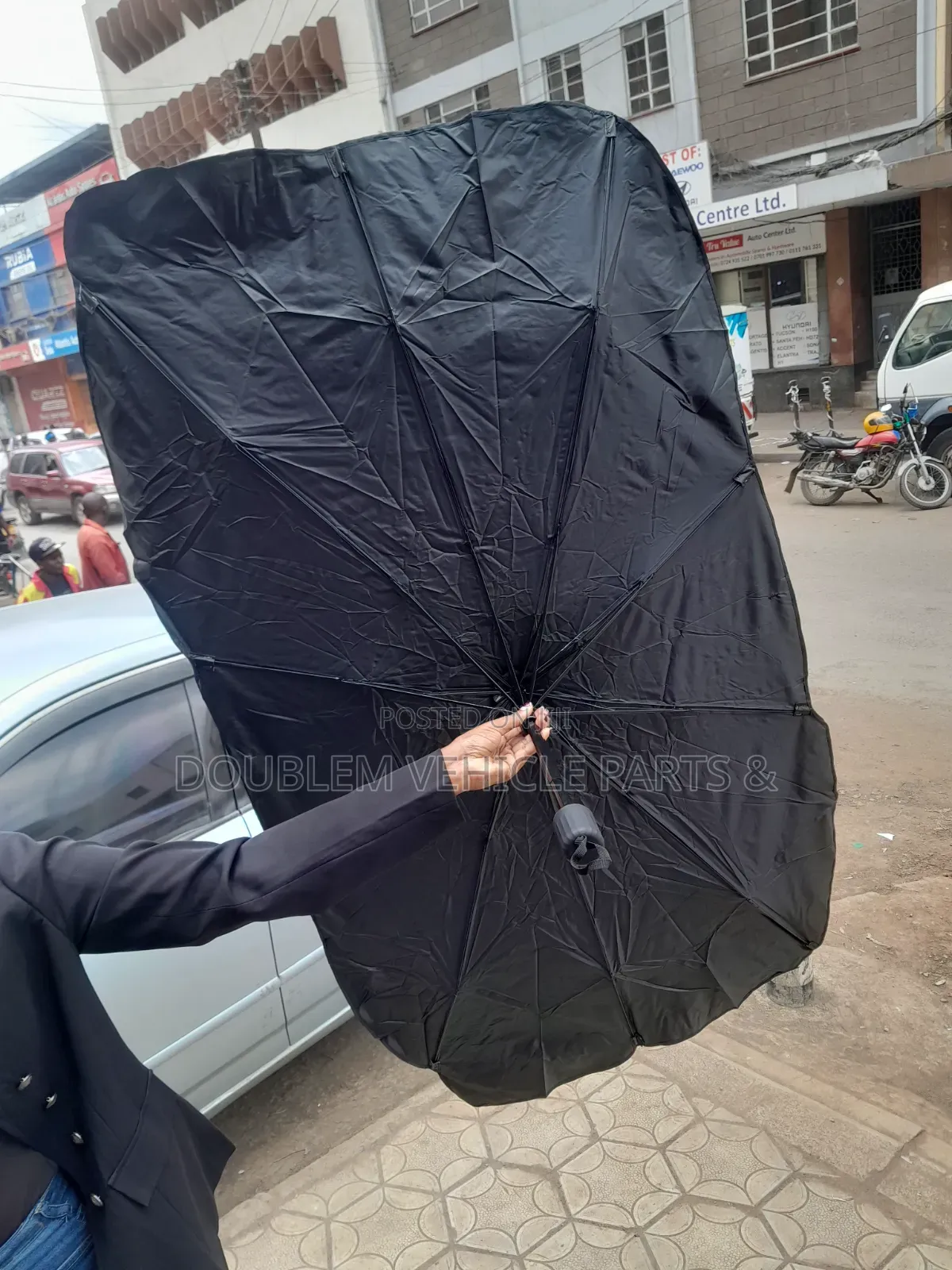 Car Windshield/Windscreen Sunshade/Visor Umbrella Foldable Universal