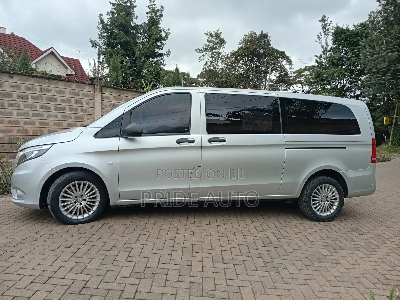 Mercedes-Benz Vito 2017 Silver