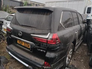 Lexus LX 2018 Black