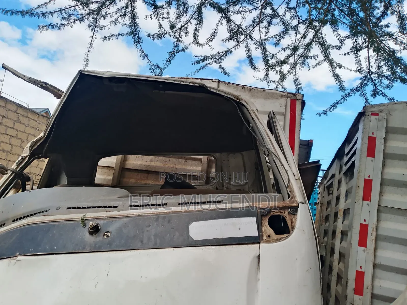 FH Mistubishi Repairable Lorry