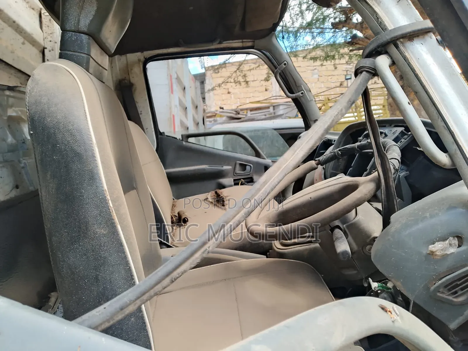 FH Mistubishi Repairable Lorry