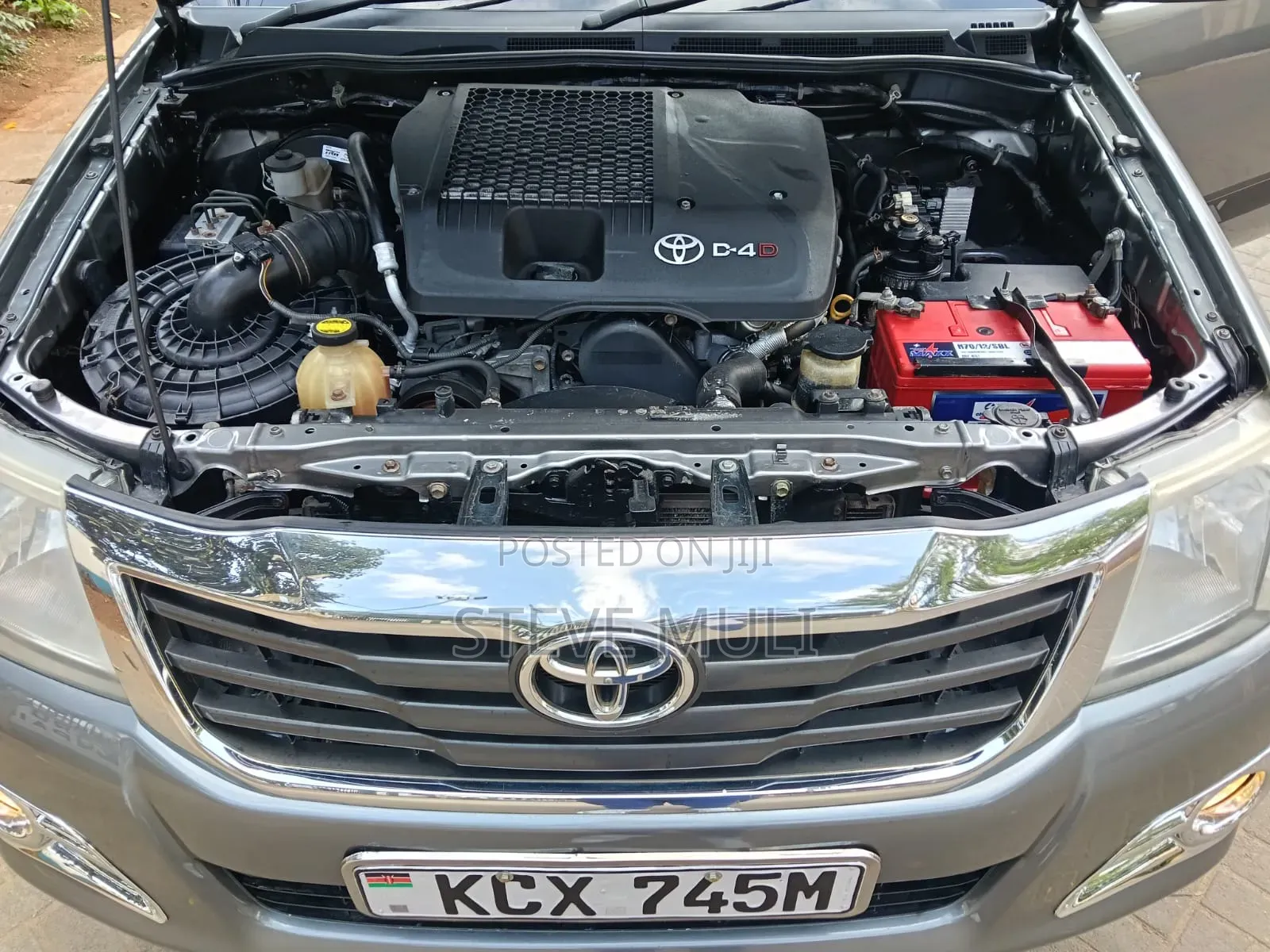 Toyota Hilux 2011 Gray