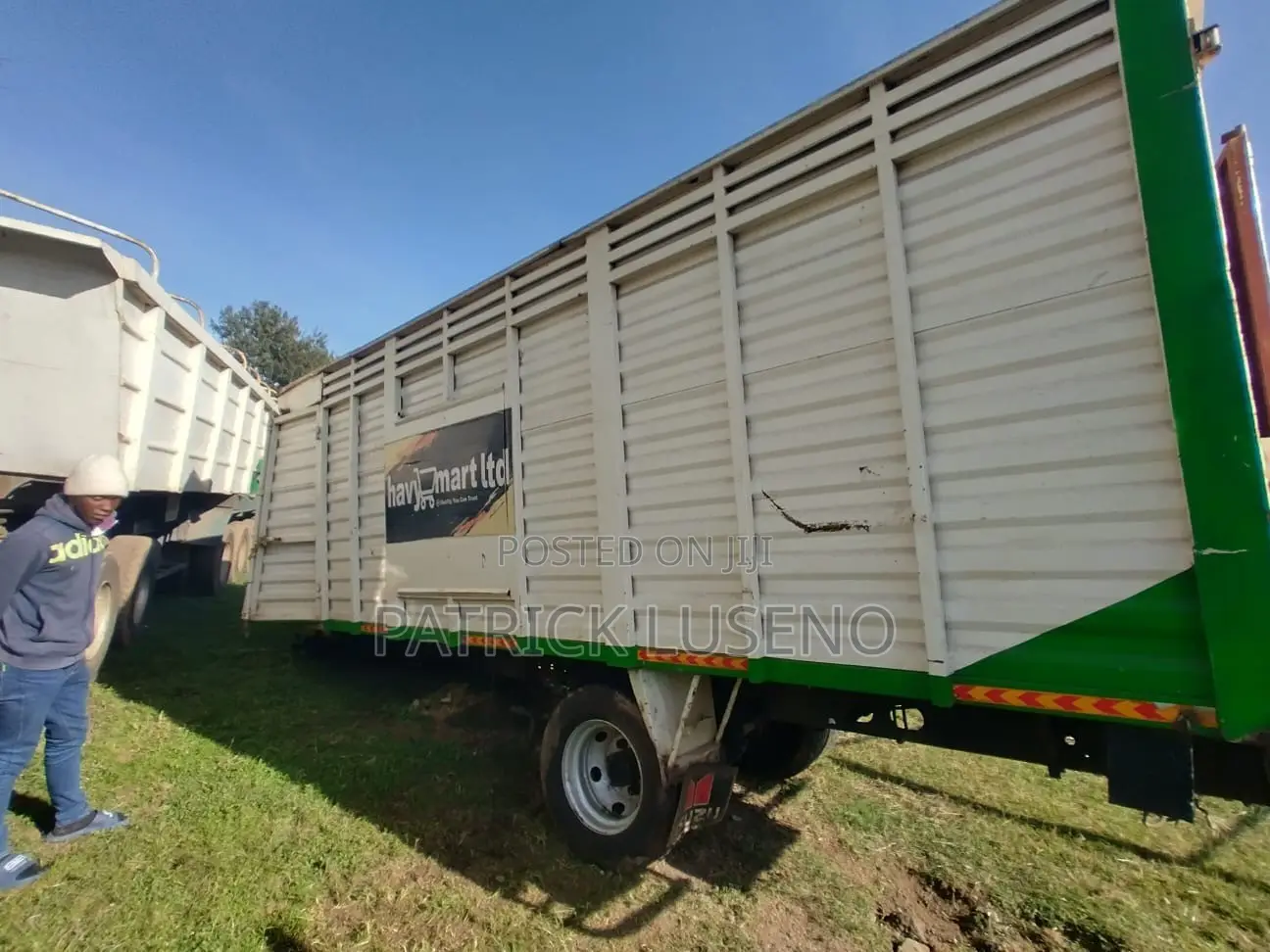 Isuzu FRR Truck