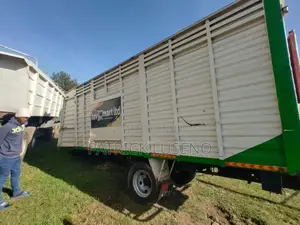 Isuzu FRR Truck