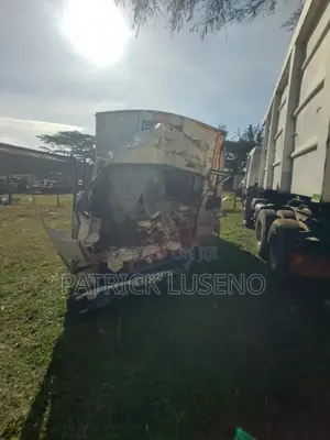 Isuzu FRR Truck
