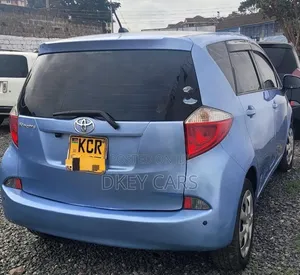 Toyota Ractis 2013 Silver