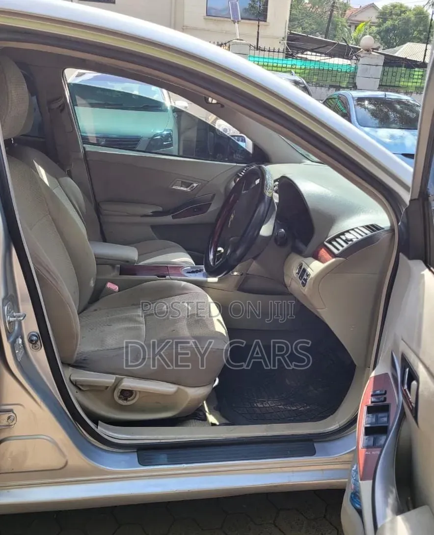 Toyota Premio 2010 Silver