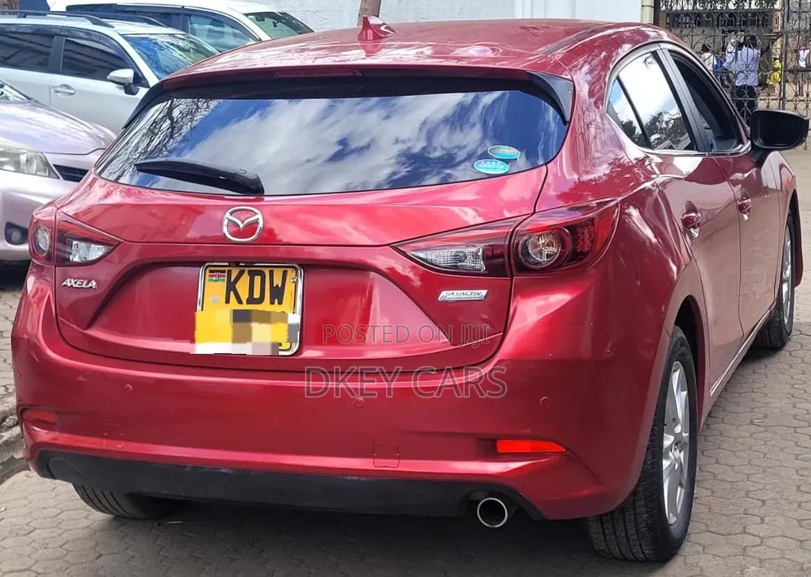 Mazda Axela 2018 Red