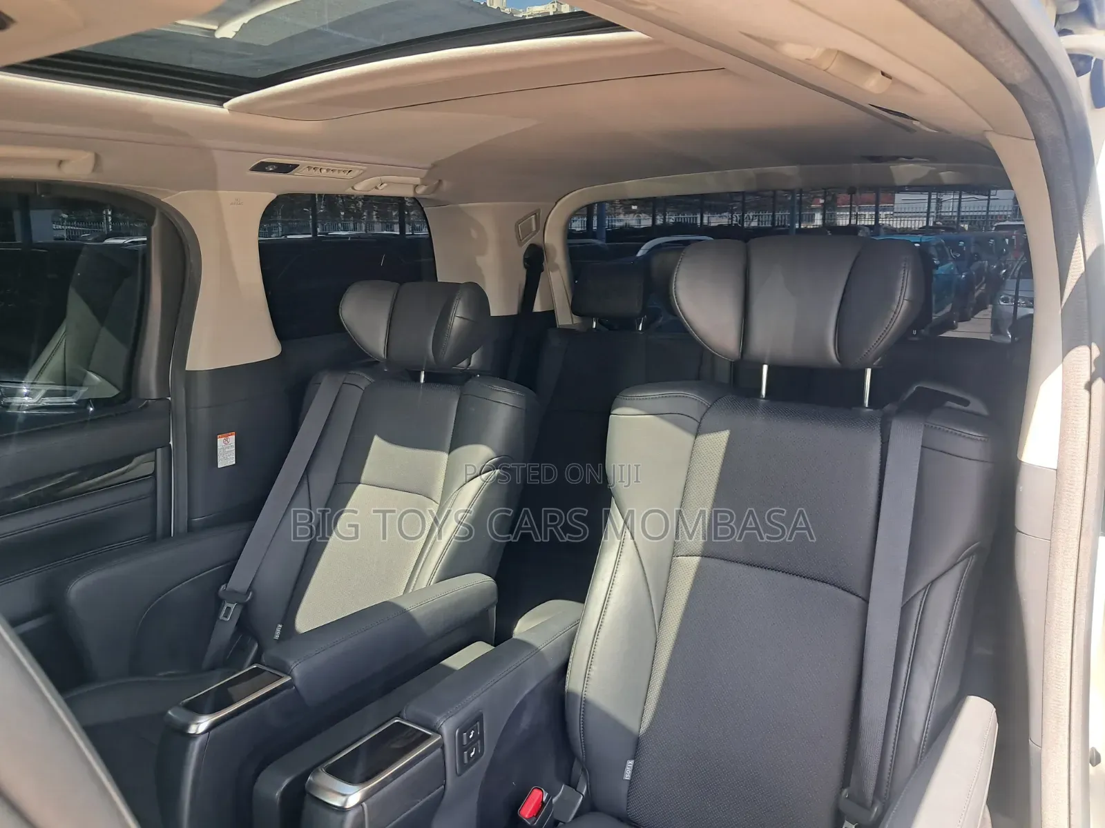 Toyota Alphard 2019 White
