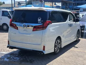 Toyota Alphard 2019 White