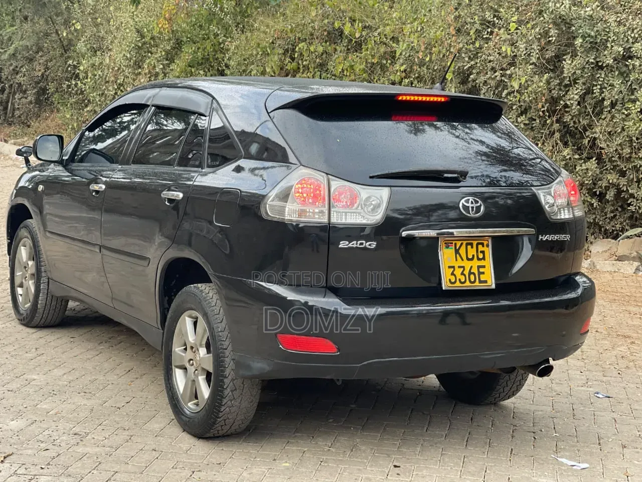 Toyota Harrier 240G 2009 Black