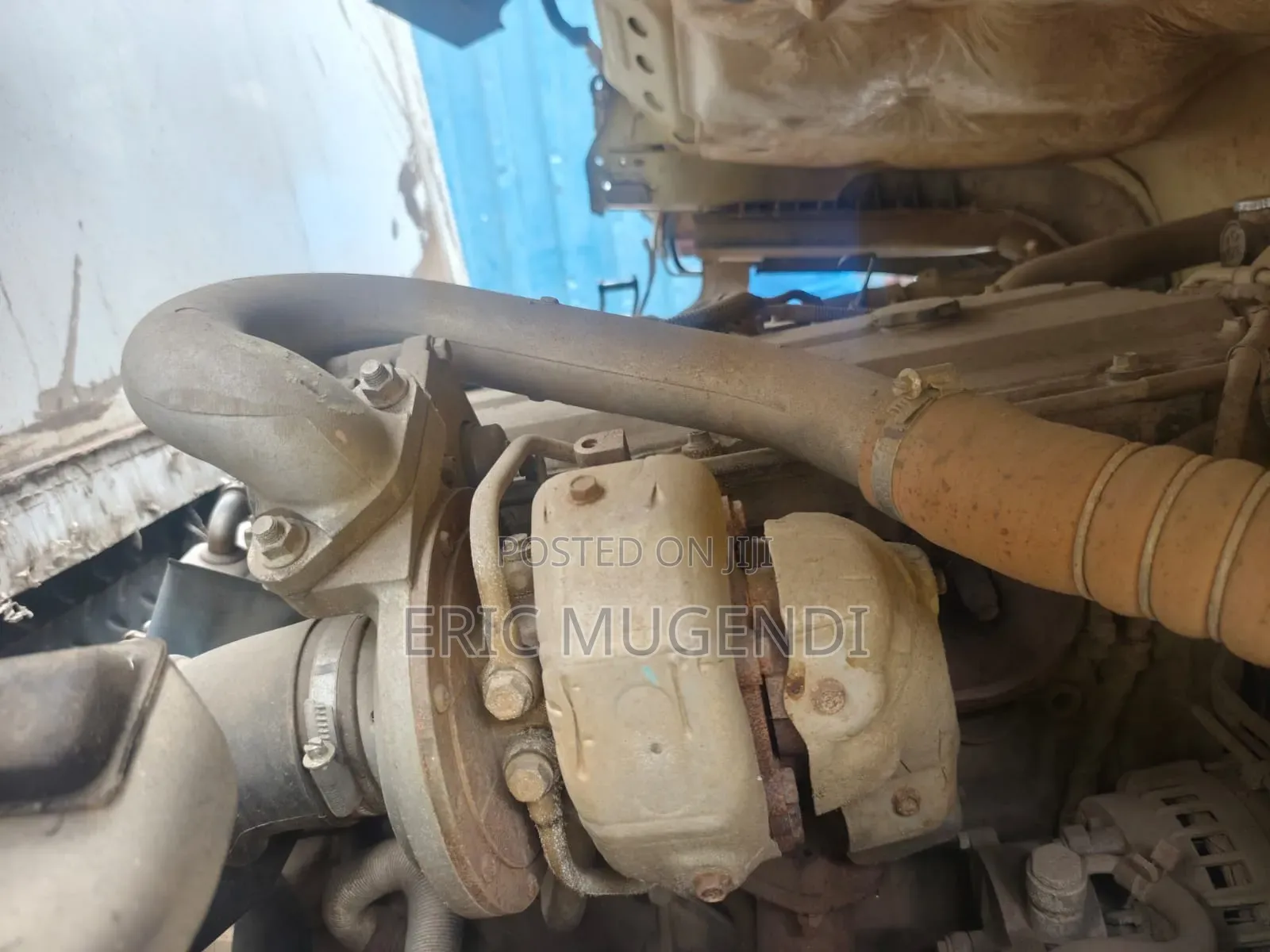 KDM Isuzu NQR in Repairable Conditions