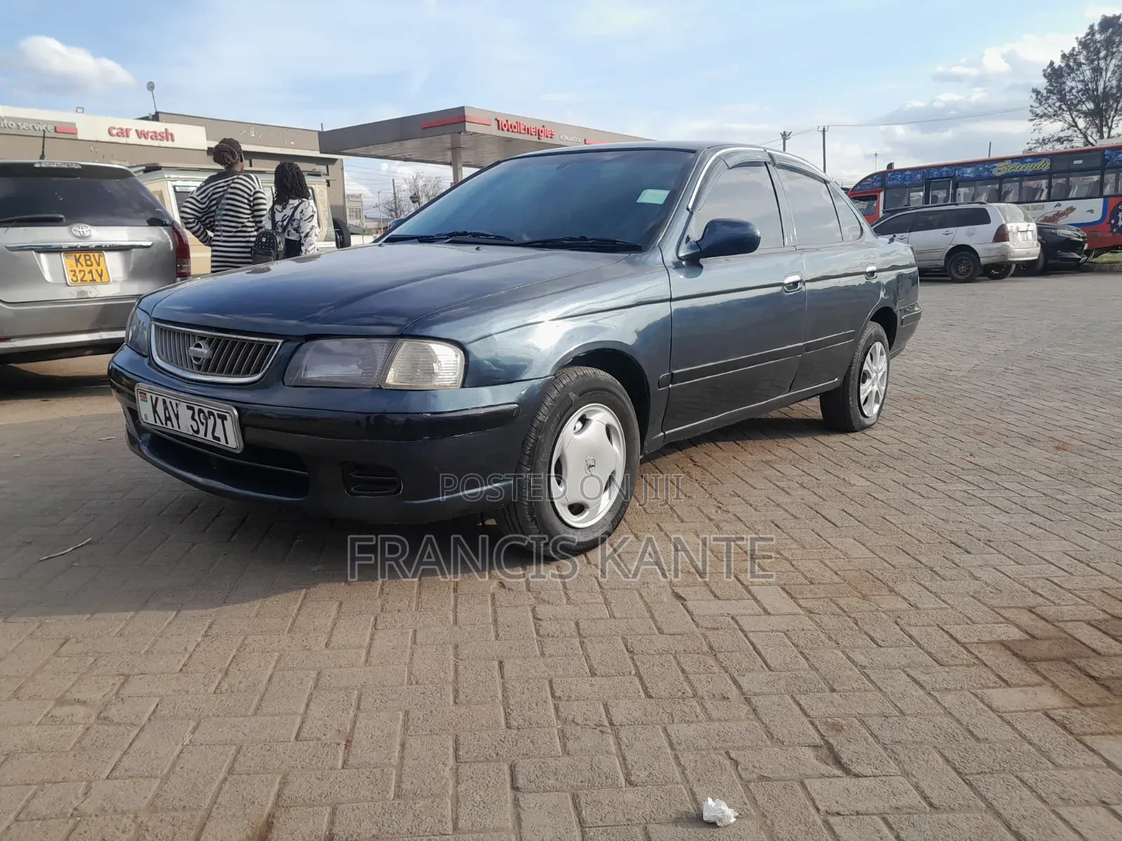 Nissan FB15 2003 Blue