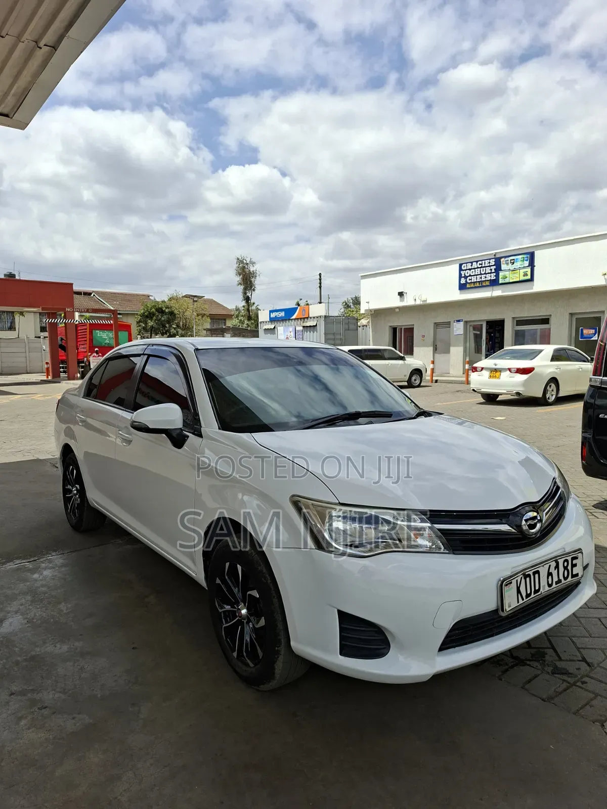 Toyota Axio 1.5 G 4WD 2014 White